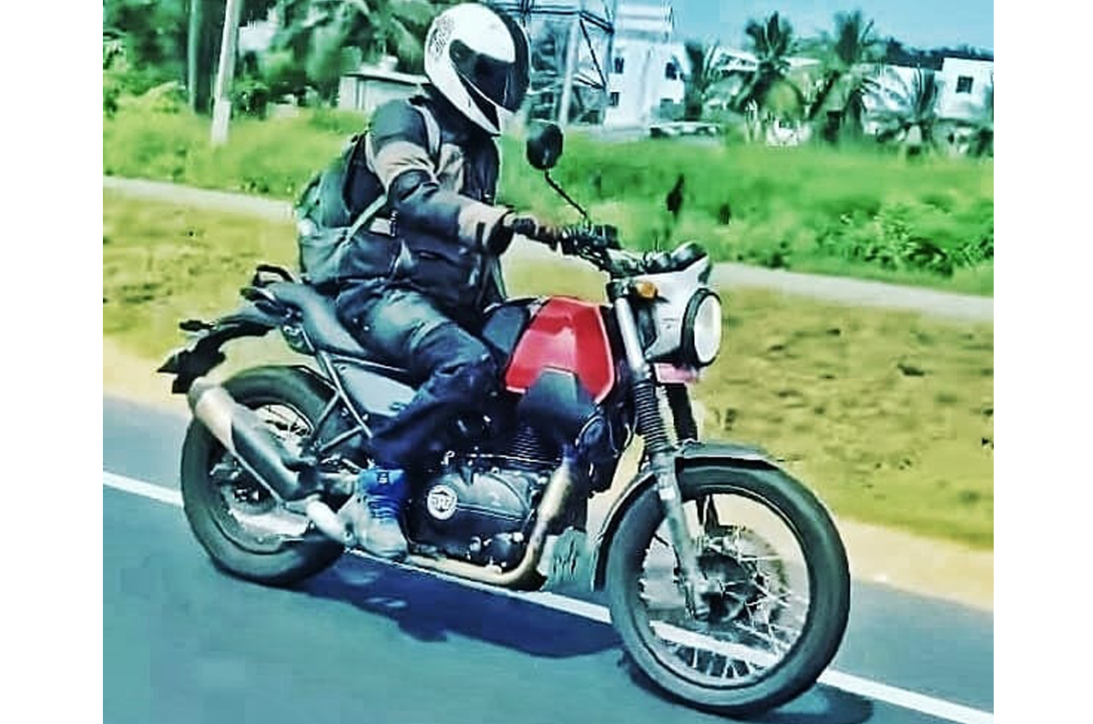 Royal Enfield Scram 411 spied 
